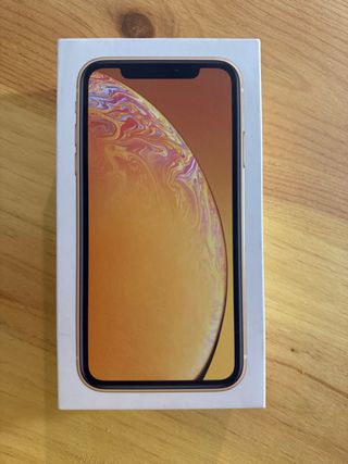 iPhone XR giallo