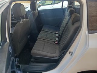 Opel Zafira 2016