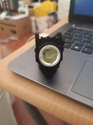 Linterna/láser táctica pistola