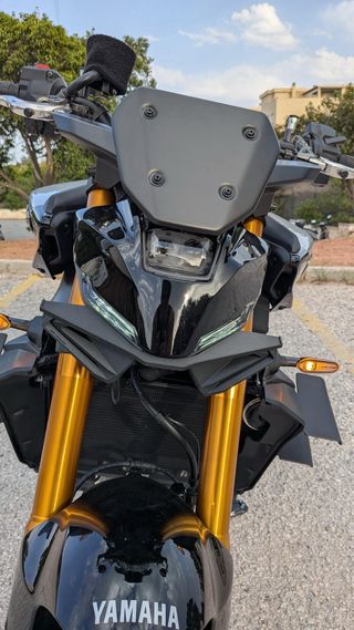 YAMAHA MT09 V4 - HYBRID CARBON WING