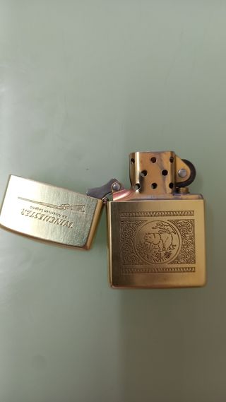 Encendedor Vintage Winchester Dorado