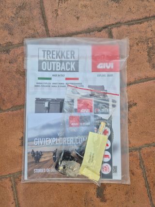 Topcase GIVI Trekker Outback