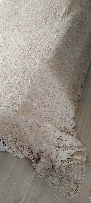 Copriletto uncinetto beige cotone