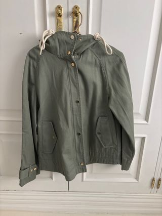 Chaquetón Mango niña verde oliva