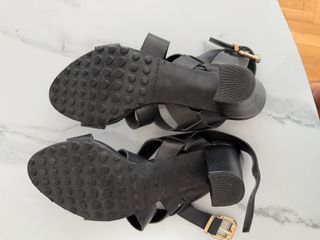 Sandalias tacón piel negras Paco Herrero