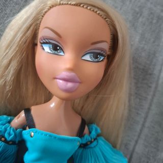 2 Muñecas Bratz