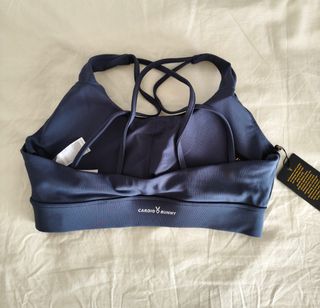 Top deportivo violeta