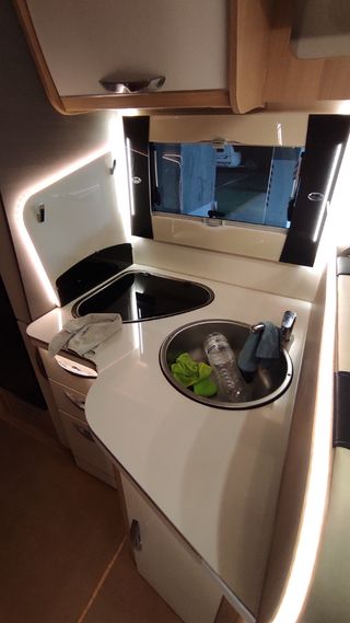 Particular vende Autocaravana Perfilada McLuois MC