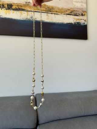 Collar dorado y plateado