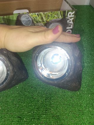 2 Luces solares para jardín - Piedras
