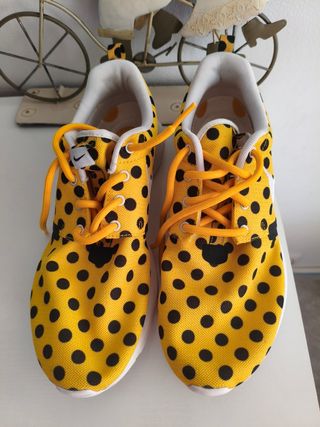 Zapatillas Nike Roshe Run -Puntos Amarillas