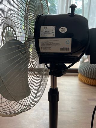 Ventilador de pie - Metal y plástico