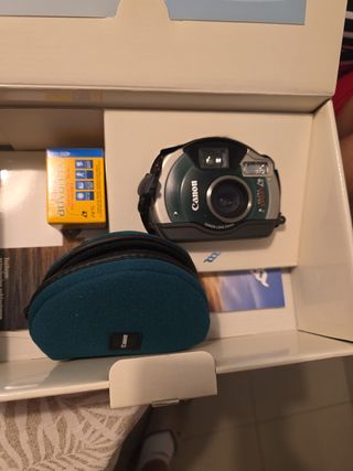 Canon ELPH Sport - Cámara compacta