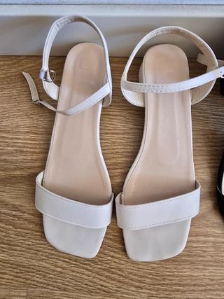 2 Sandalias tacón bajo blanco negro elegante cómod