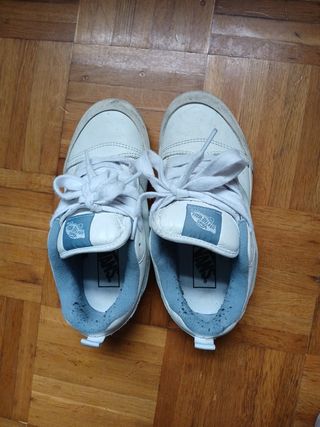 Zapatillas Vans blancas y azules 36.5