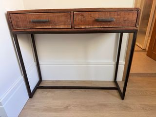 Consolle industriale Mesa: legno e metallo