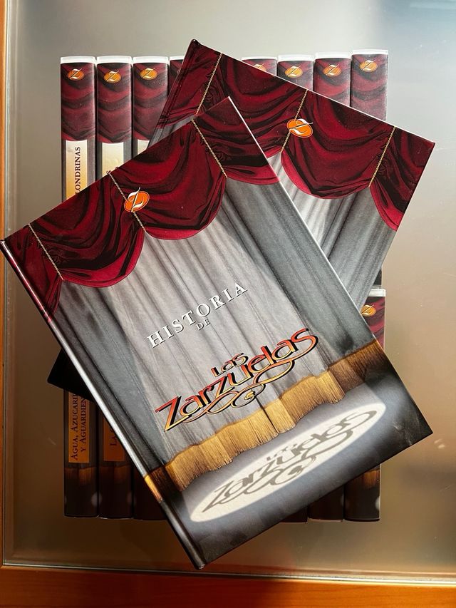 VHS+Libros “Las Zarzuelas: Obras Maestras Lírico”