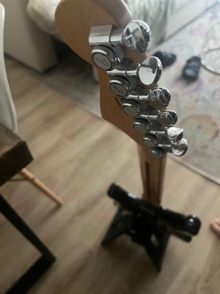 cambio tb Guitarra Fender Vallin Signature