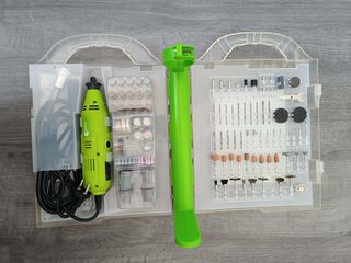 Mini taladro estilo Dremel + accesorios