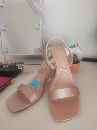 Sandalias Primark rosita palo,talla 39