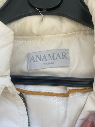 Chaqueta blanca estilo militar