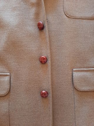 Chaqueta Teva color caramelo