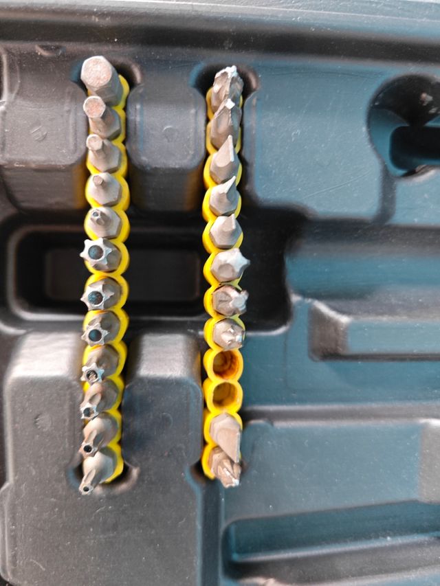 Trapano avvitatore Newton + accessori