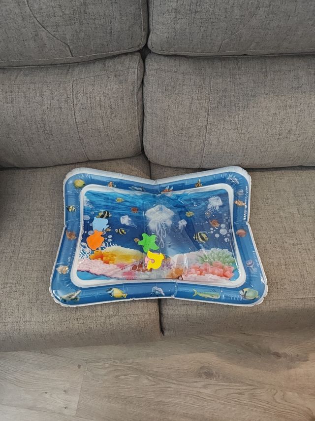 Alfombra agua bebé