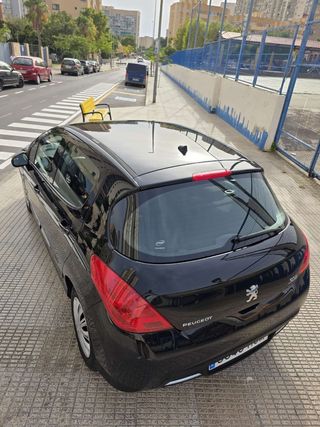 Peugeot 308 2011