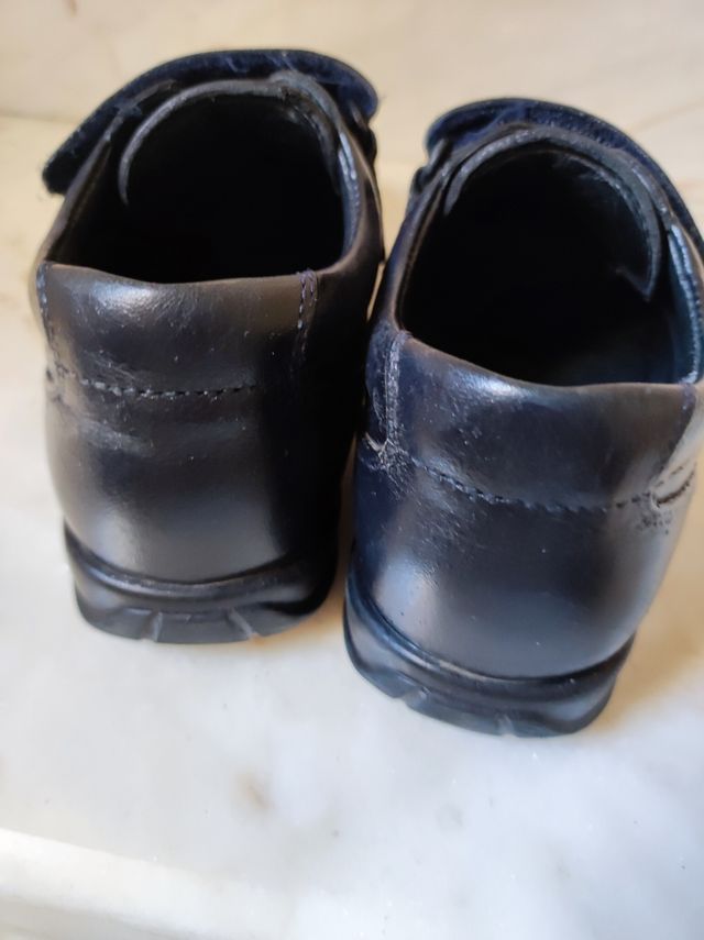 Zapatos niño velcro talla 30