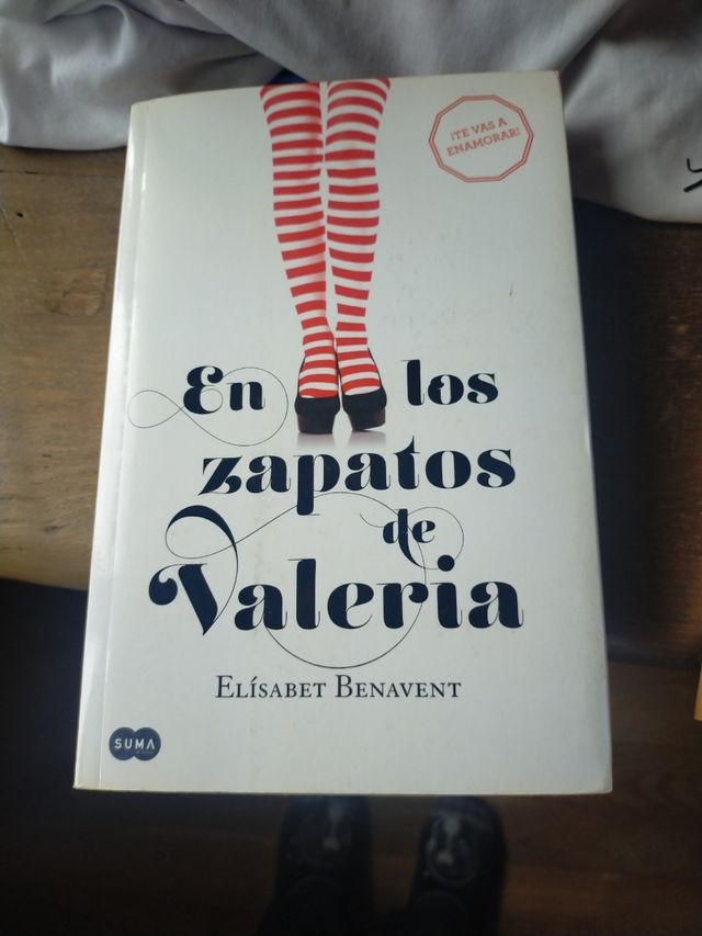 En los zapatos de Valeria (Saga Valeria 1) (Spa...