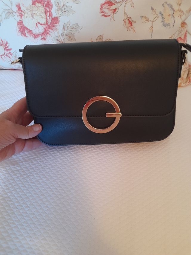 Bolso negro piel - dorado