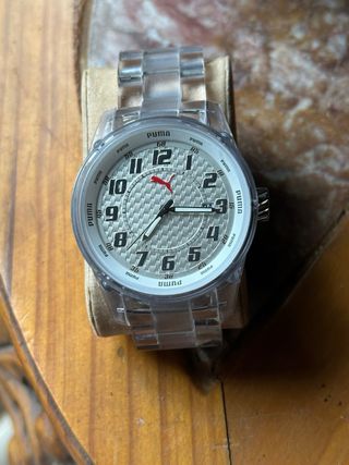 Reloj Puma transparente diseño único 