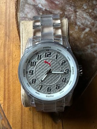 Reloj Puma transparente diseño único 