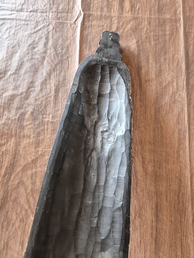 Máscara africana tallada a mano