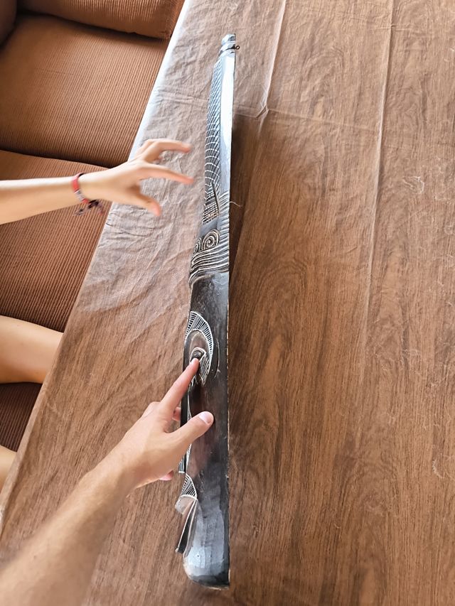 Máscara africana tallada a mano