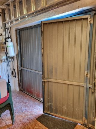 Puerta garaje aluminio gris