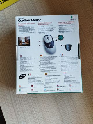 Ratón Logitech de los 2000