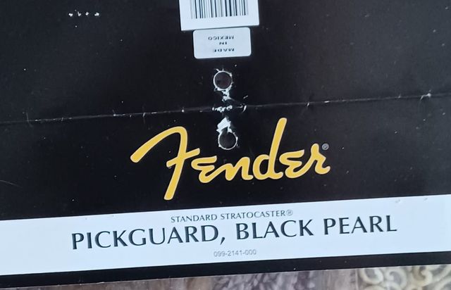 Pickguard Fender stratocaster