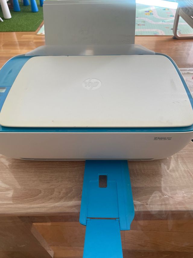 Impresora HP DeskJet 3637 - Azul y Blanca