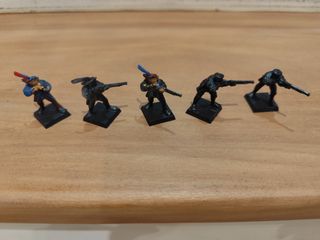 Miniaturas de 5 soldados