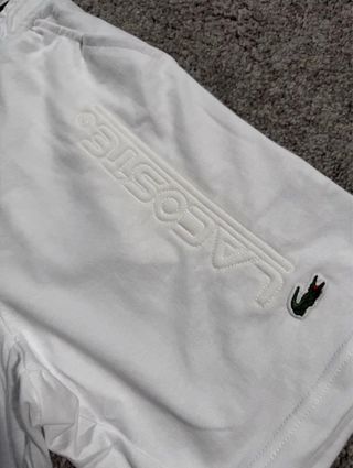 Chándal Lacoste blanco - T-shirt y shorts