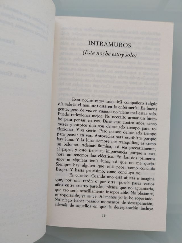 Primavera con una esquina rota