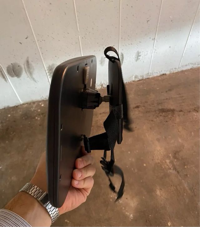 Specchietto retrovisore per seggiolino auto