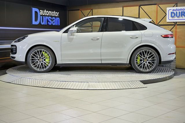 Porsche Cayenne   Turbo S EHybrid 