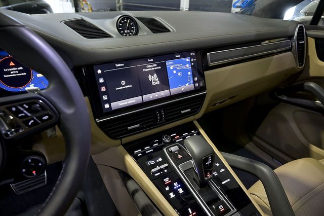 Porsche Cayenne   Turbo S EHybrid 