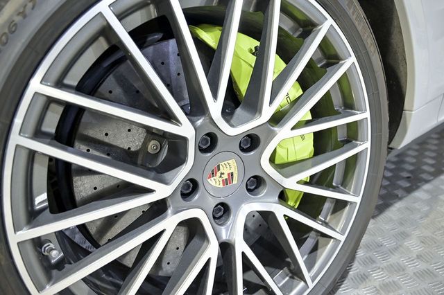 Porsche Cayenne   Turbo S EHybrid 