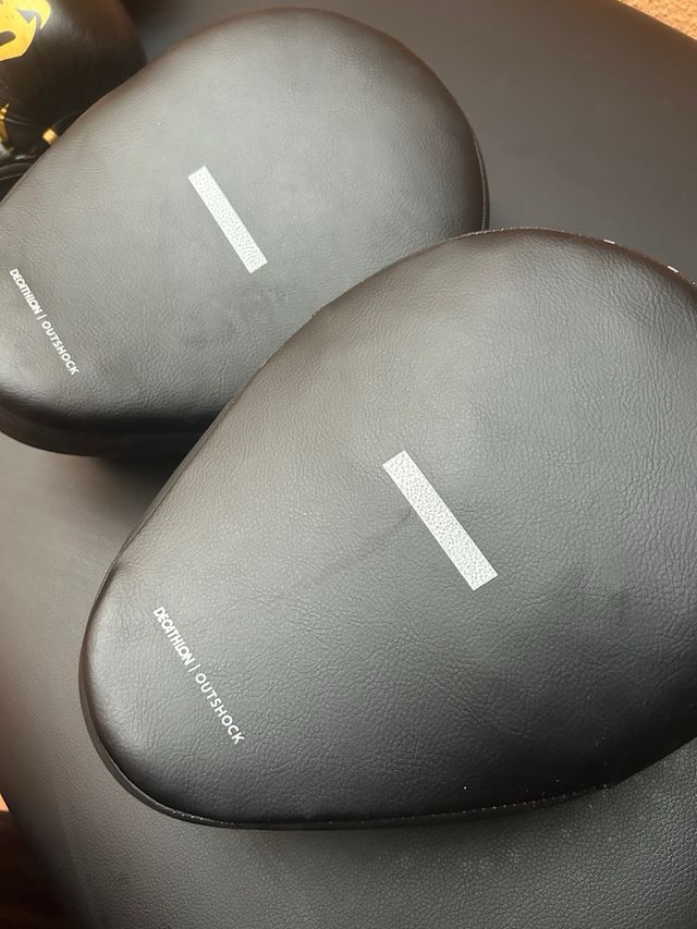 Pads boxeo Decathlon Outshock