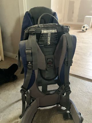 Mochila portabebés Deuter