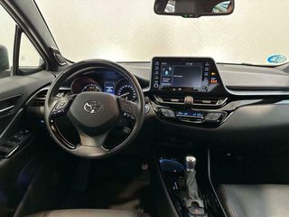 Toyota C-HR   2.0 180H Advance Luxury 